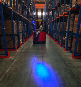 全車両への後退灯設置